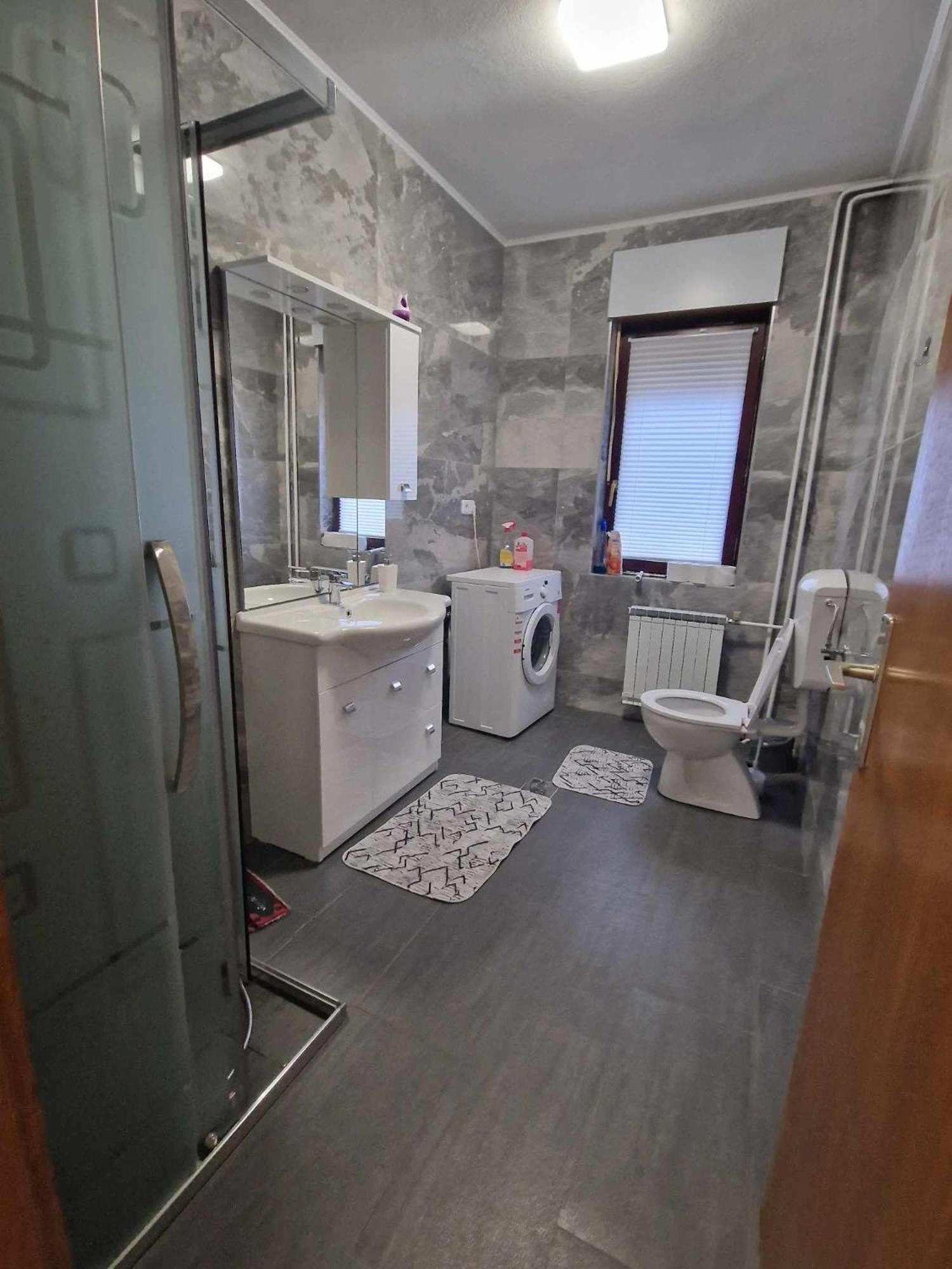 Apartma-Sobe Lejla Vipava Exterior foto