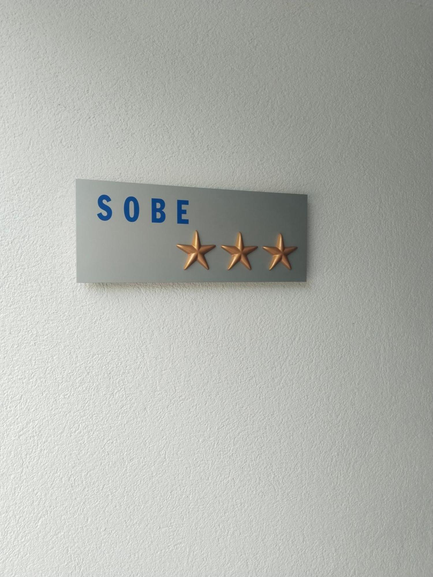 Apartma-Sobe Lejla Vipava Exterior foto