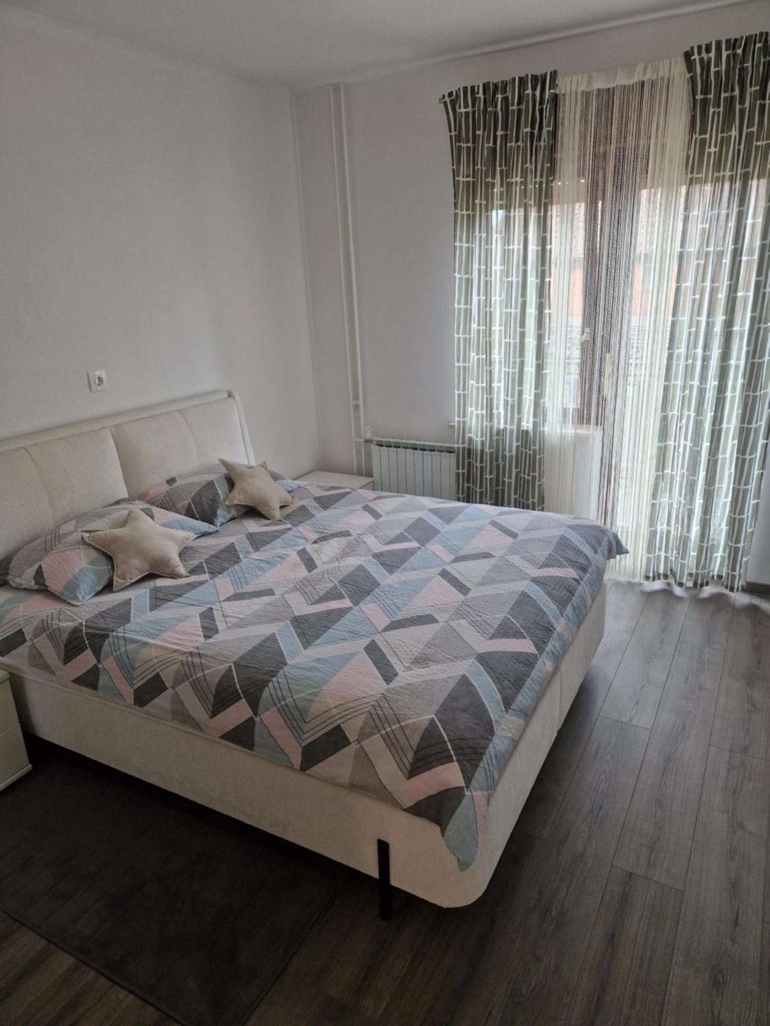 Apartma-Sobe Lejla Vipava Exterior foto